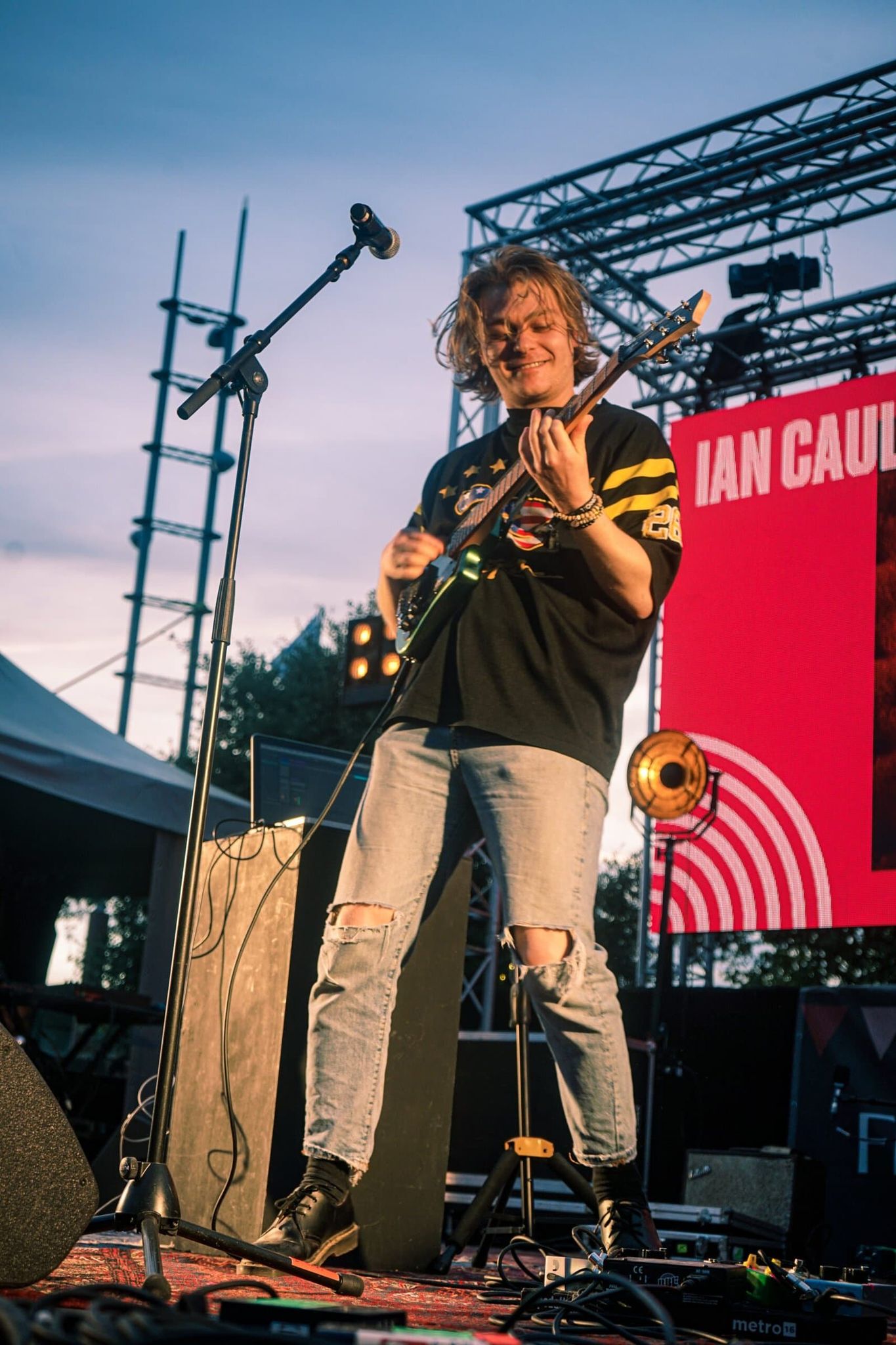 IAN CAULFIELD