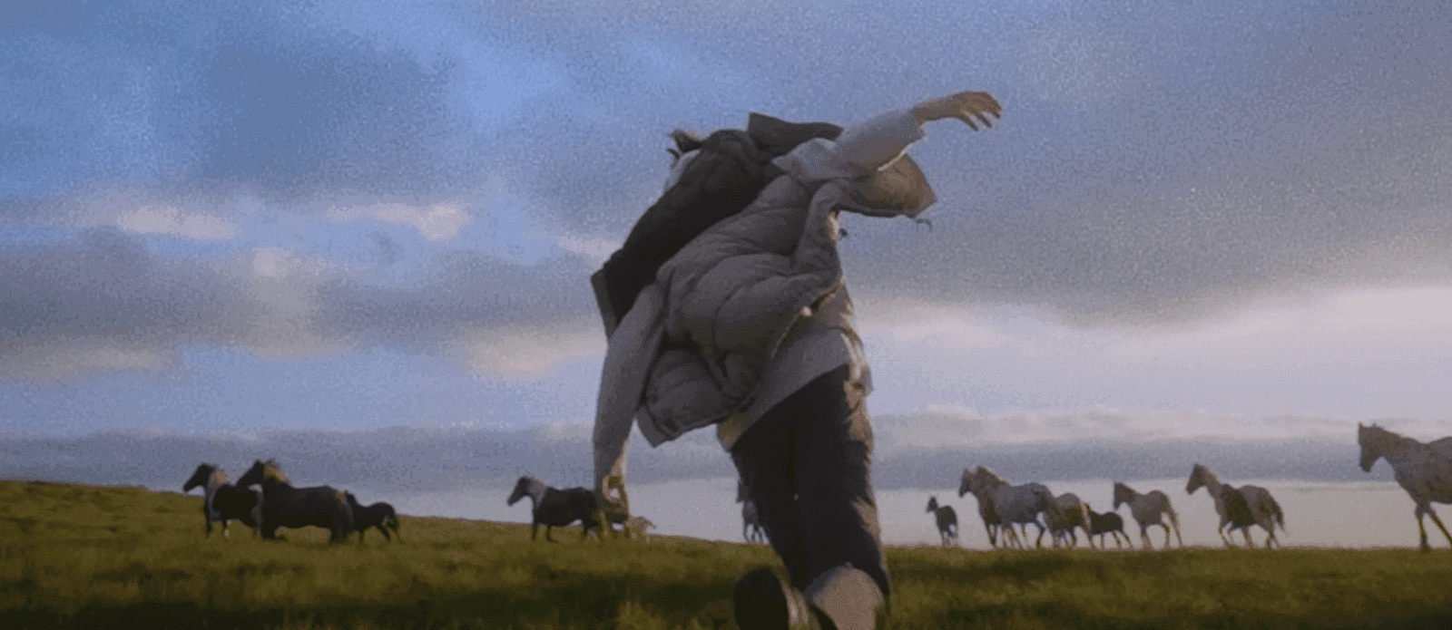 Image du clip d'Emotion, réalisé par @edith.tv