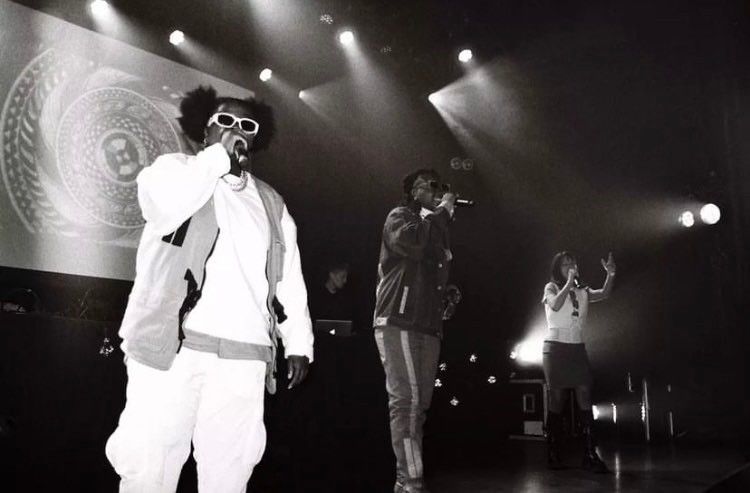 Turtle White, Yelsha et Ngielix lors d'un précédant show