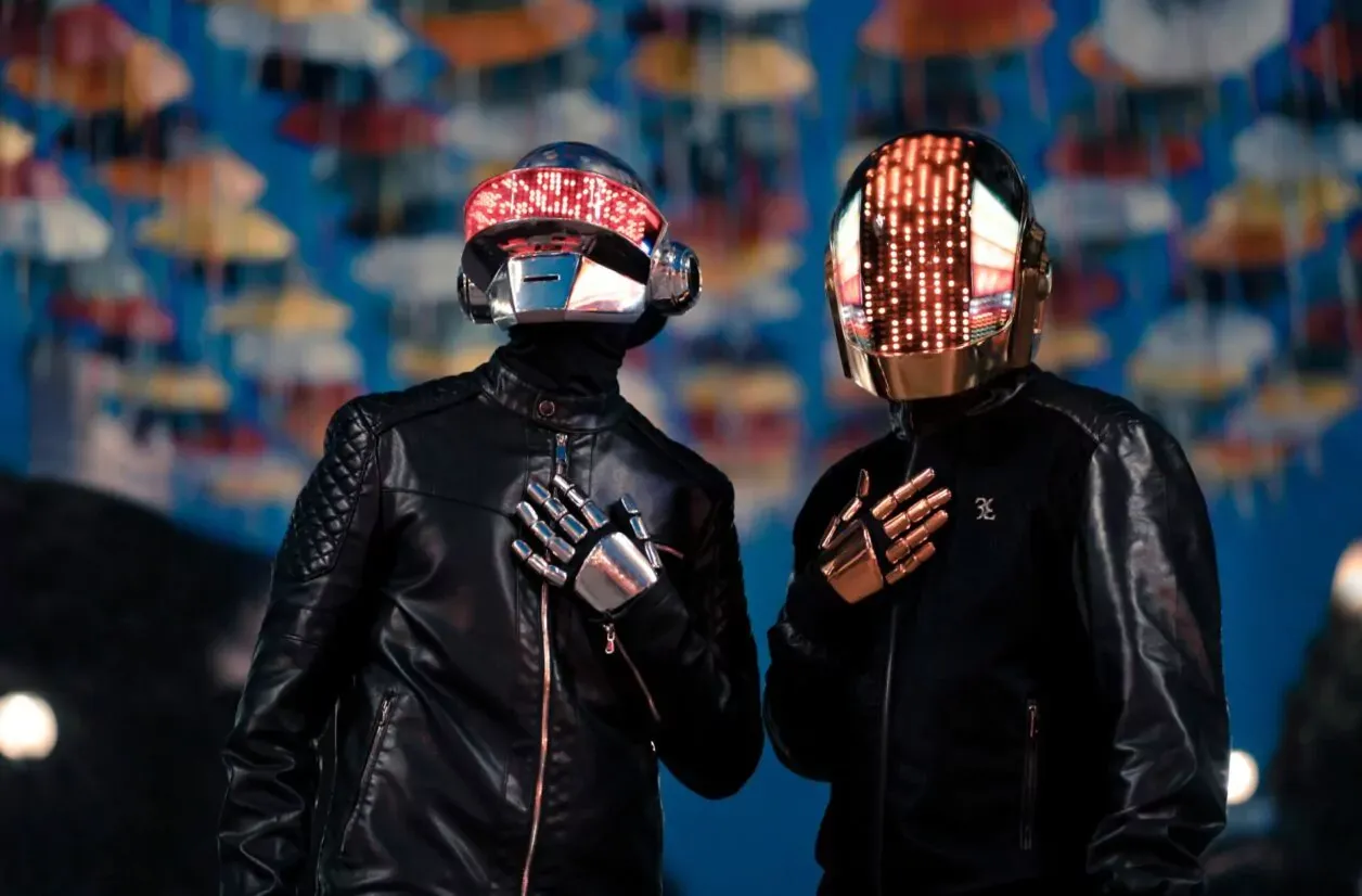 Les Daft Punk et leur mythique casque