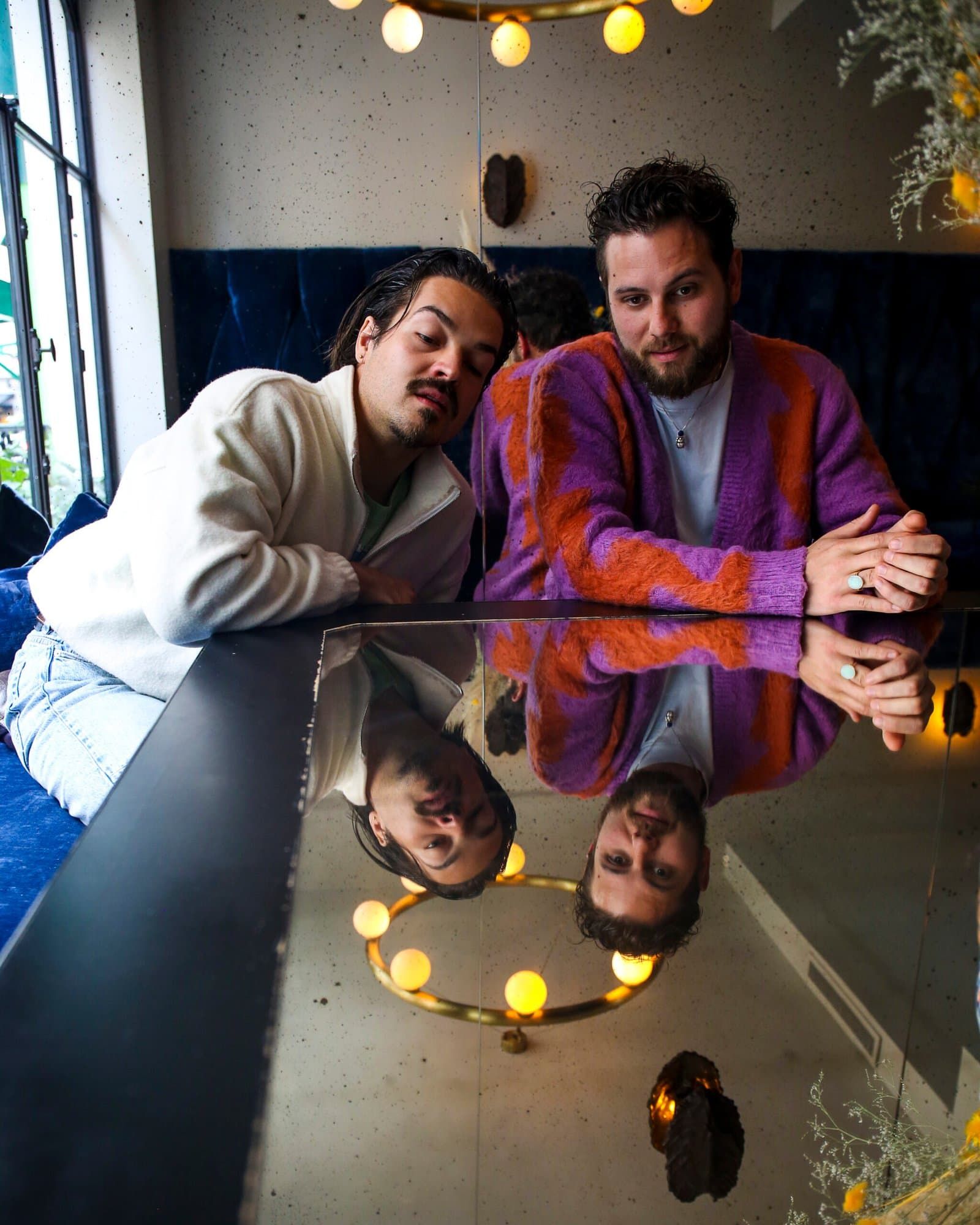 Milky Chance - Hotel Cadet - Portrait: Alexia Arrizabalaga-Burns, Troubleshooteur