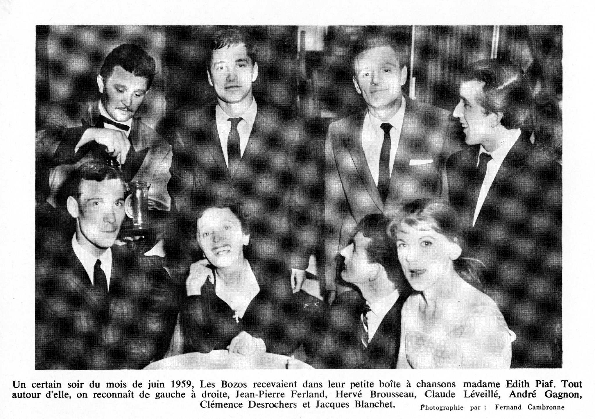 Le collectif Les Bozos en compagnie d’Édith Piaf, juin 1959. Fonds Claude Léveillée (P813, S5, SS2, D7_P1), BAnQ. Crédits photo : Fernand Cambronne.