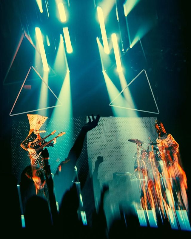 anginedepoitrine / elyseemontmartre 10.2026 📸 unsoundcolors pour danstafaceb