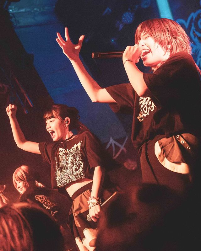 Broken by the scream. Petit bain. 01.08.26 L’horaire improbable de 15h, le mélange de pop et metal, des chansons allant…