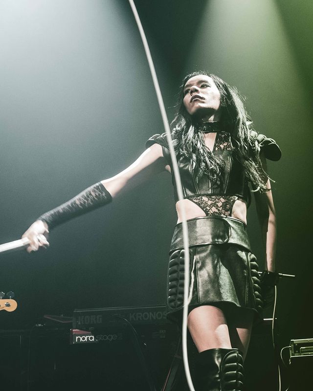 Queen Bee. Bataclan. 26.06.2026. . Si vous êtes un peu fan d’anime, vous les avez déjà entendu dans les génériques de…